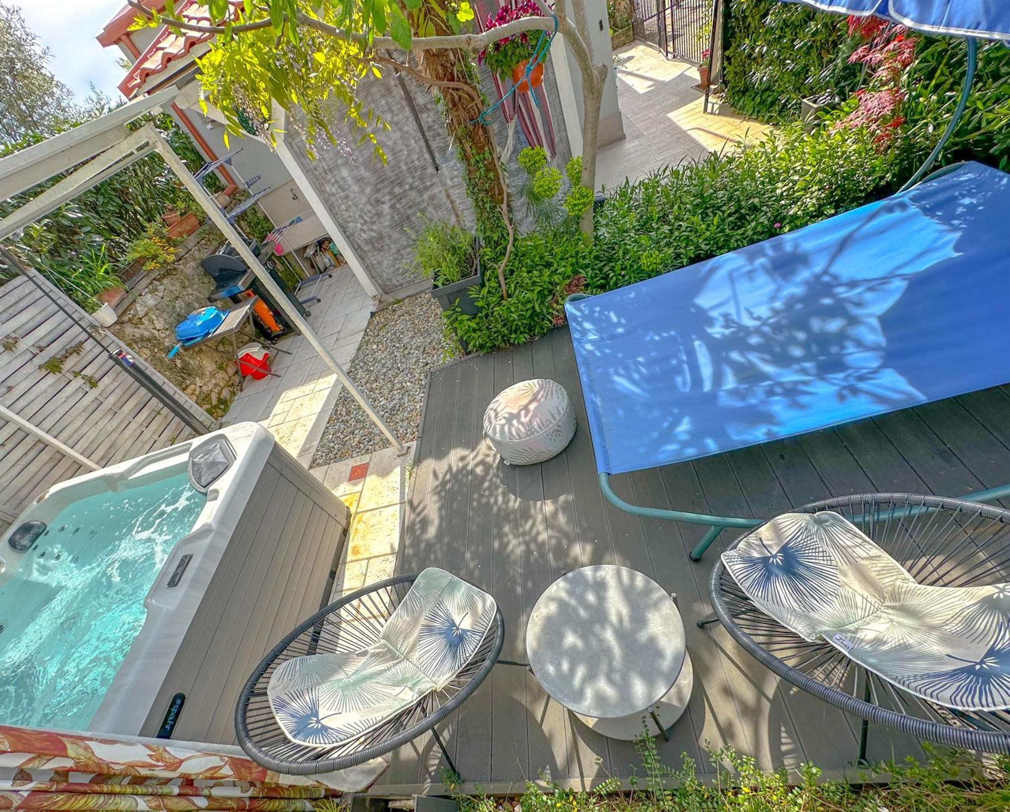 Beachfront House With Private Jacuzzi And Garden Zadar Exterior foto